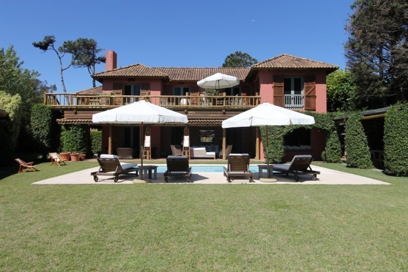 Magnifica casa en alquiler sobre el mar en La Barra